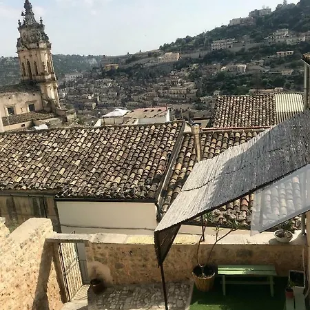 L'orto Di Santa Chiara